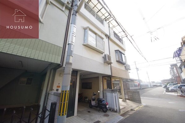 横小路町6丁目戸建ての物件外観写真